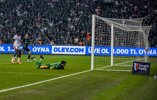 Devre sonunda Kocaelispor'un golü geldi.